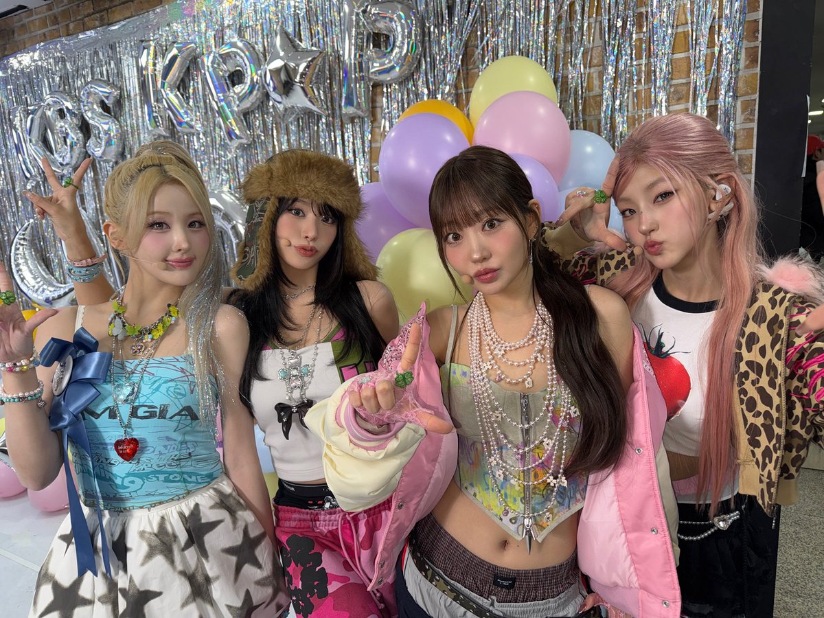 Behind-the-scenes cut of KISS OF LIFE