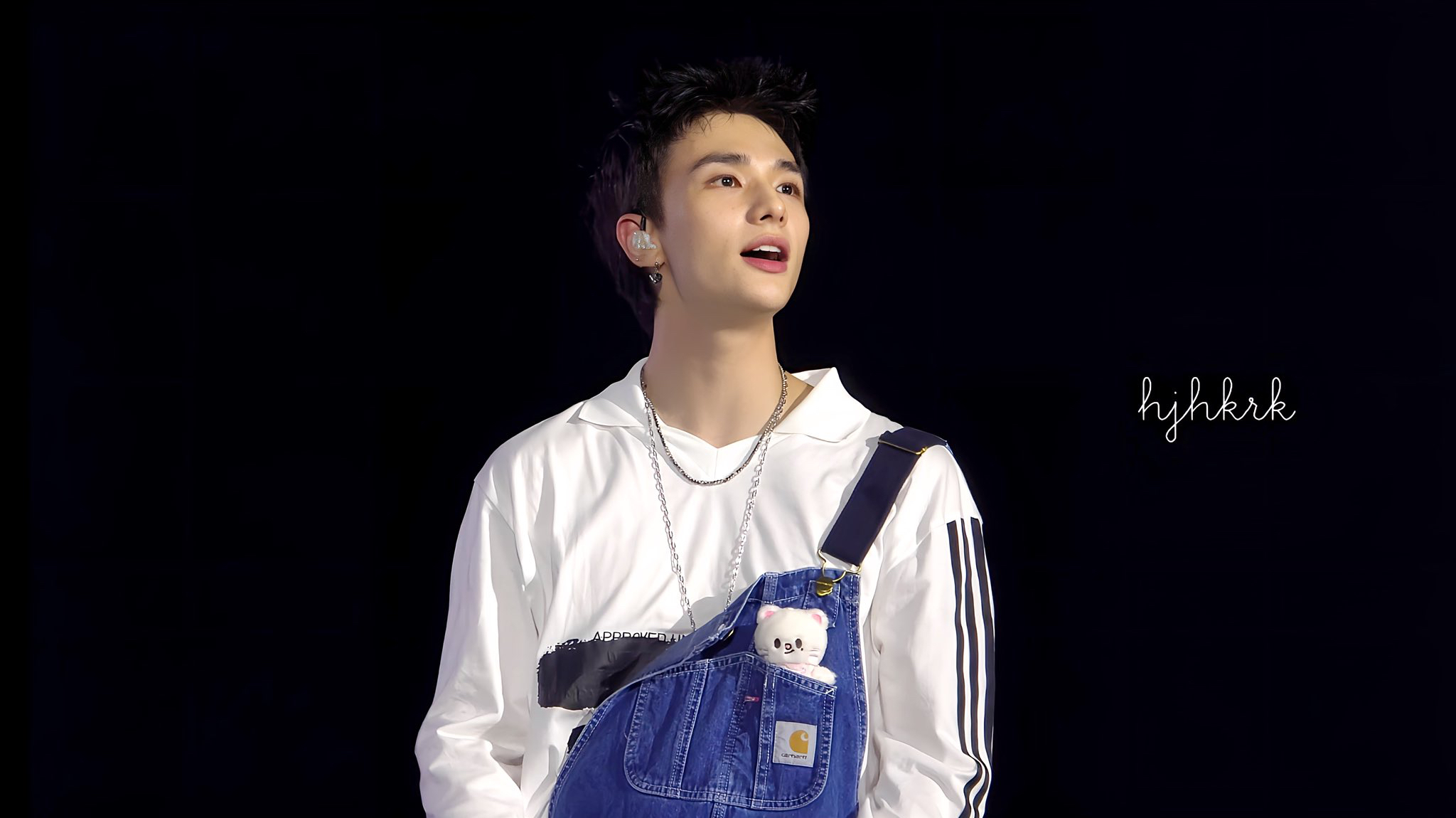 Behind-the-scenes cut of Hyunjin (Stray Kids)