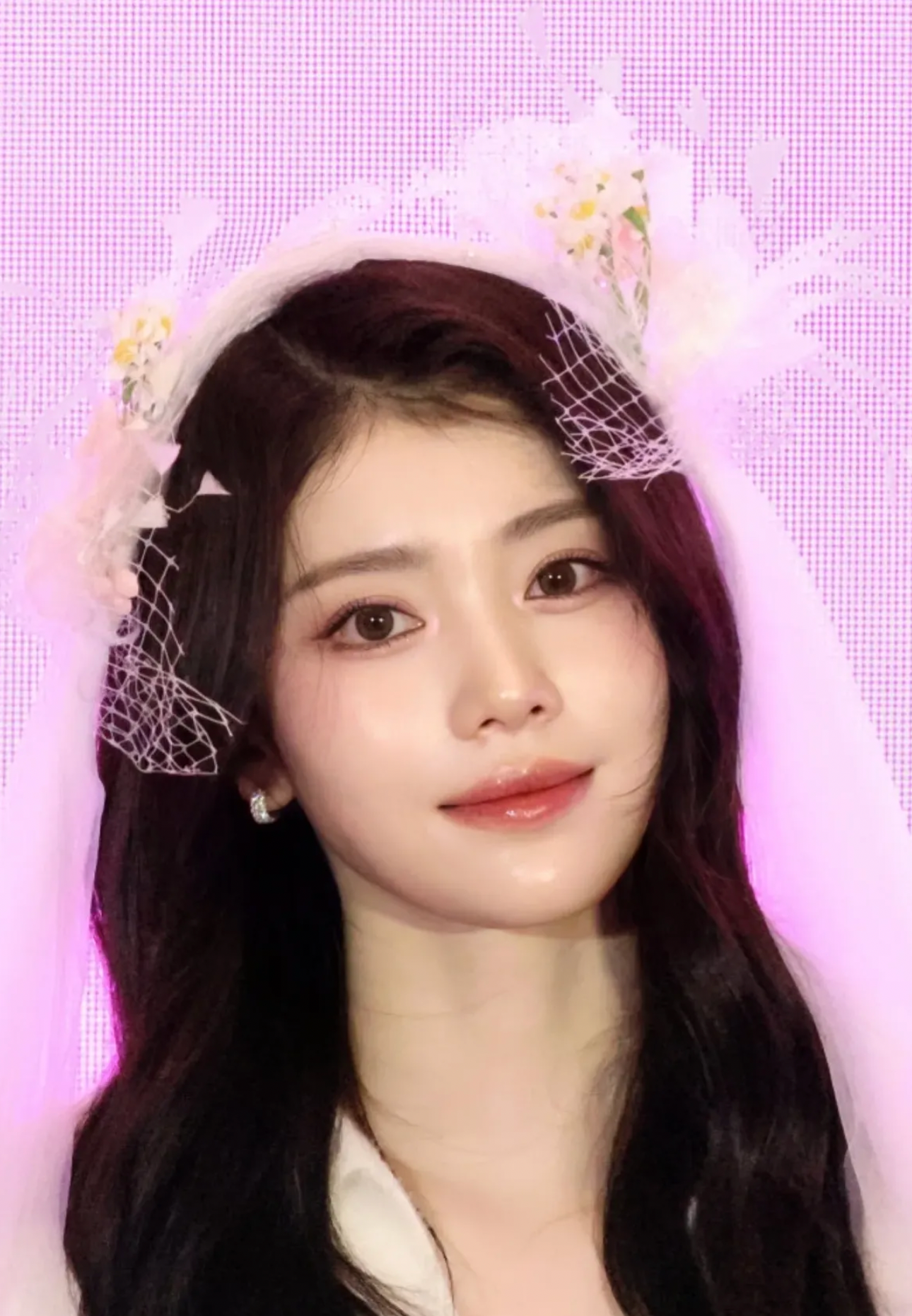 Behind-the-scenes cut of Xiao Ting (Kep1er)