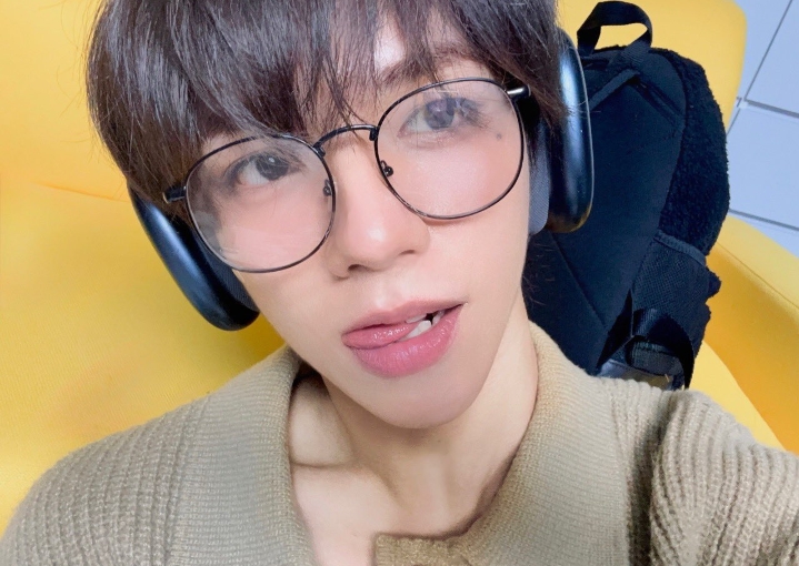 제이엘 (아홉)의 비하인드 컷