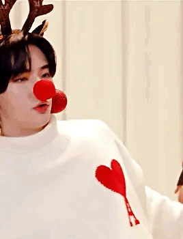 Behind-the-scenes cut of Hyunjin (Stray Kids)