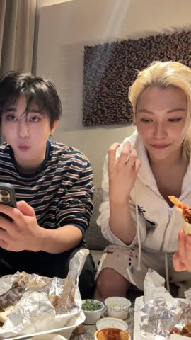 Latest photo of HAN (Stray Kids)