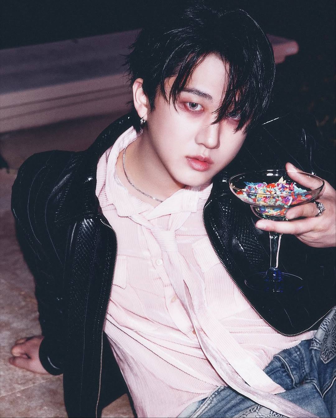 Behind-the-scenes cut of Changbin (Stray Kids)