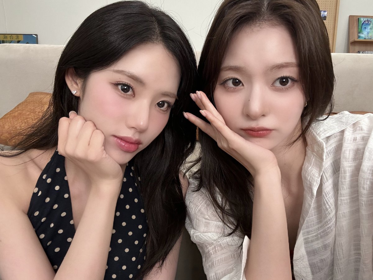 A moment captured by fromis (9)'s fan