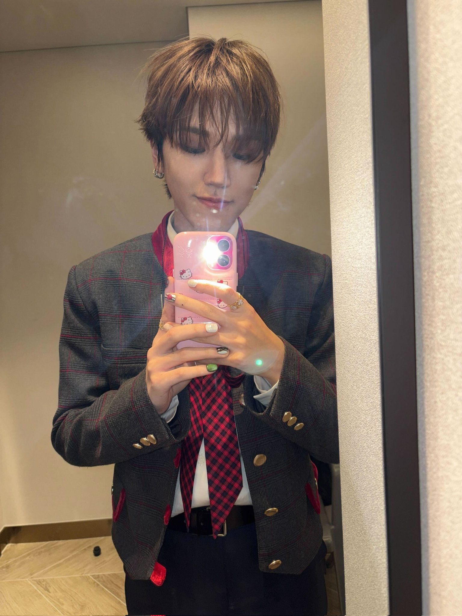 Latest photo of Riwoo (BOYNEXTDOOR)