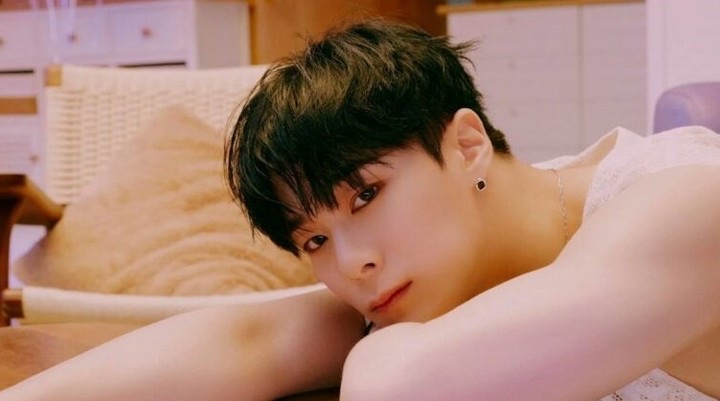 Behind-the-scenes cut of Moonbin (ASTRO)