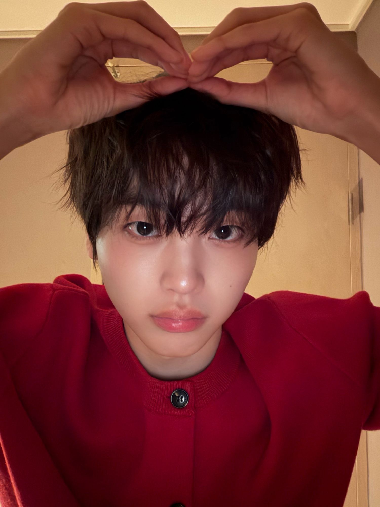 Latest photo of Hyeongjun (CRAVITY)