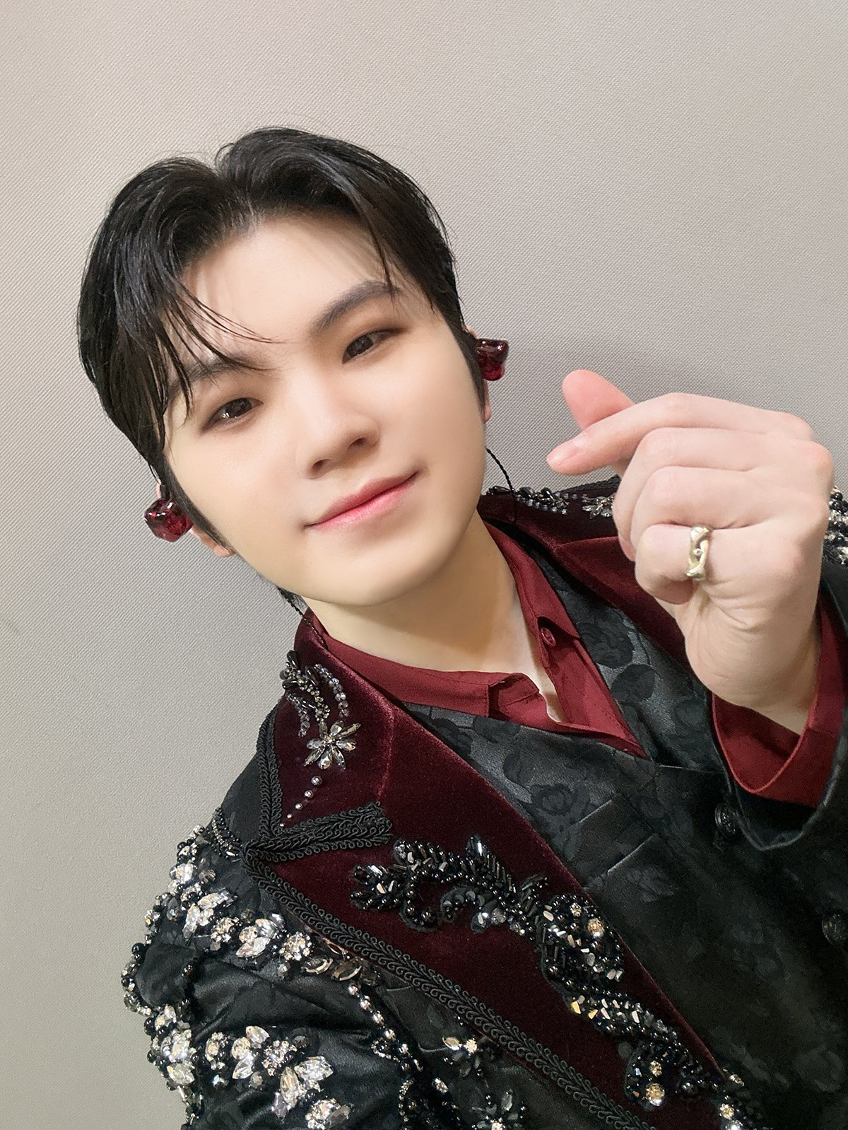 Latest photo of Woozi (SEVENTEEN)
