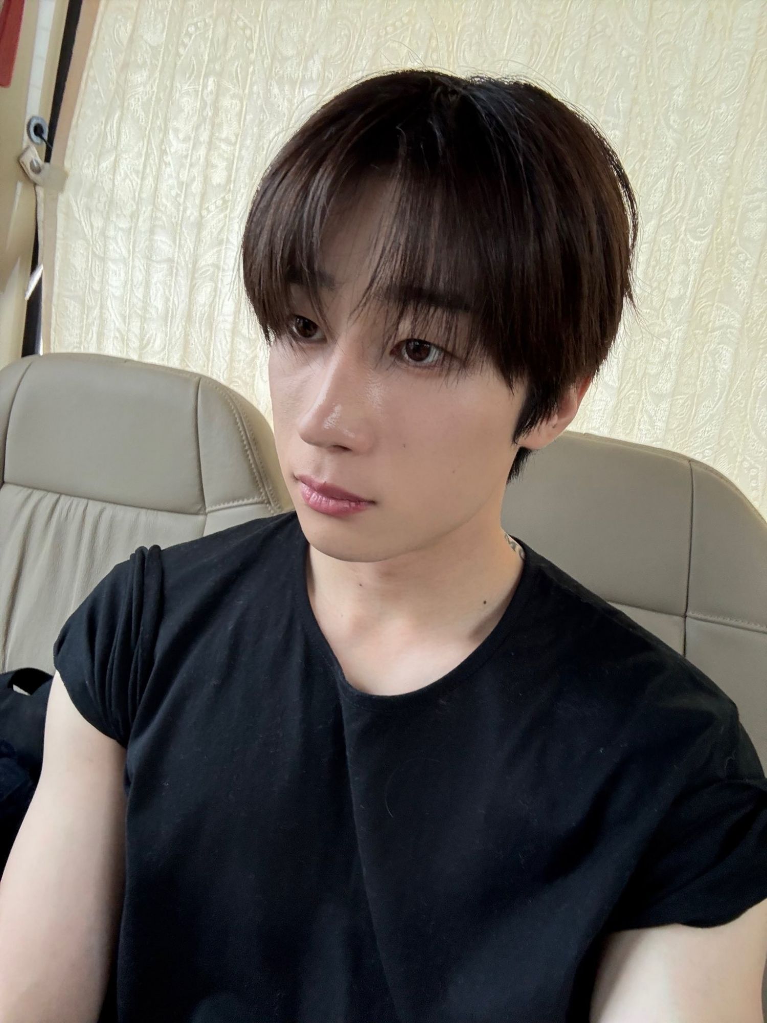 Behind-the-scenes cut of Han Seungwoo