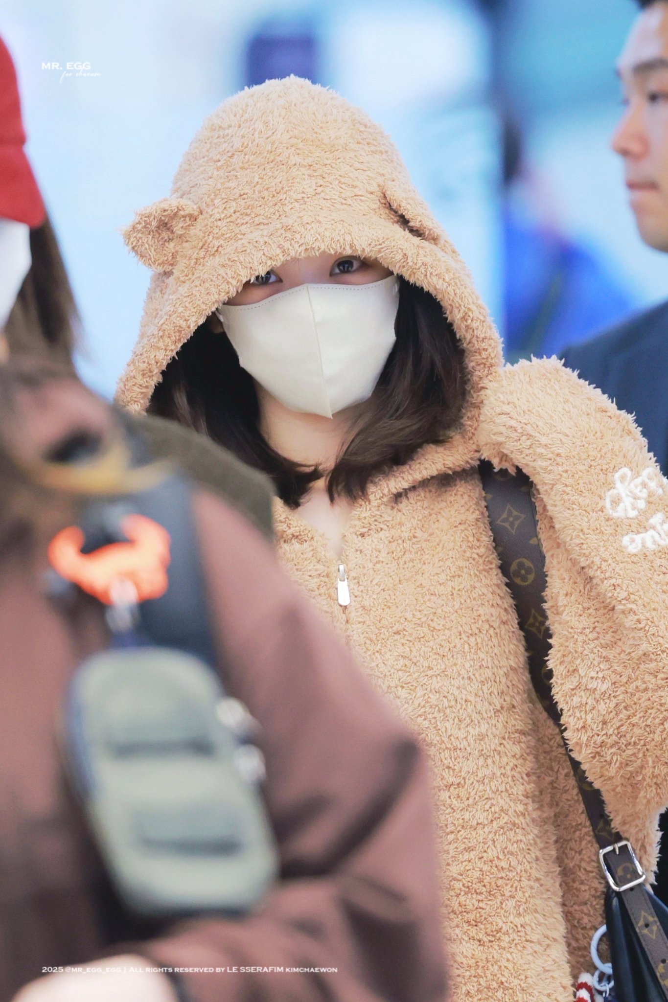 Behind-the-scenes cut of Kim Chaewon (LE SSERAFIM)