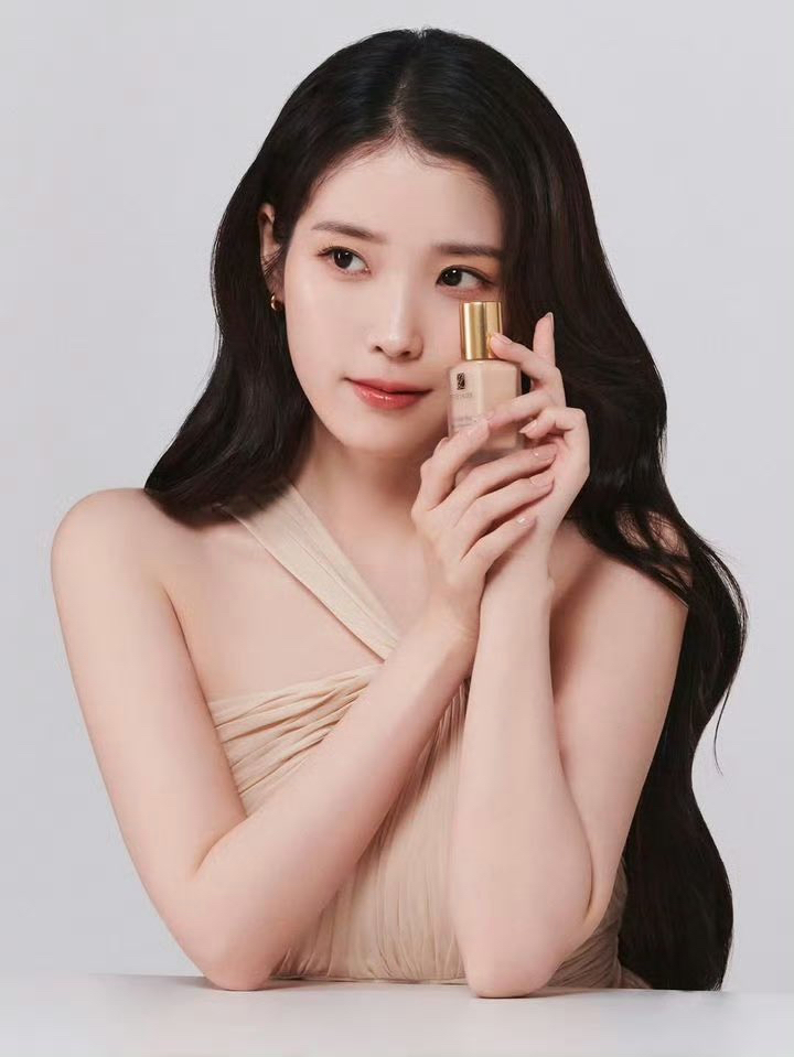 IU的最新照片