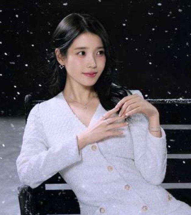 IU的最新照片