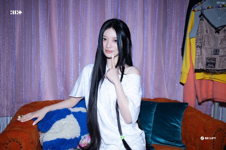 Recent activity shot of ILLIT