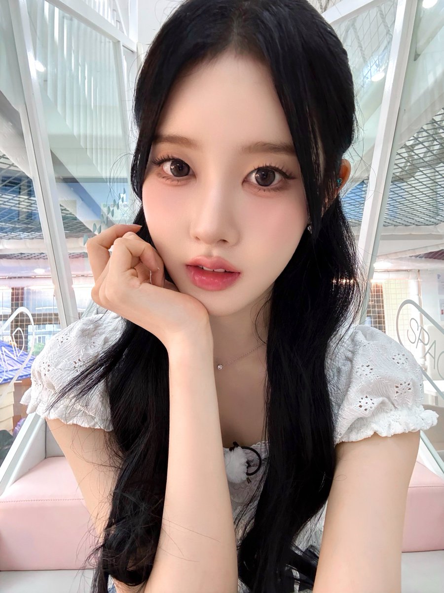 Latest photo of STAYC