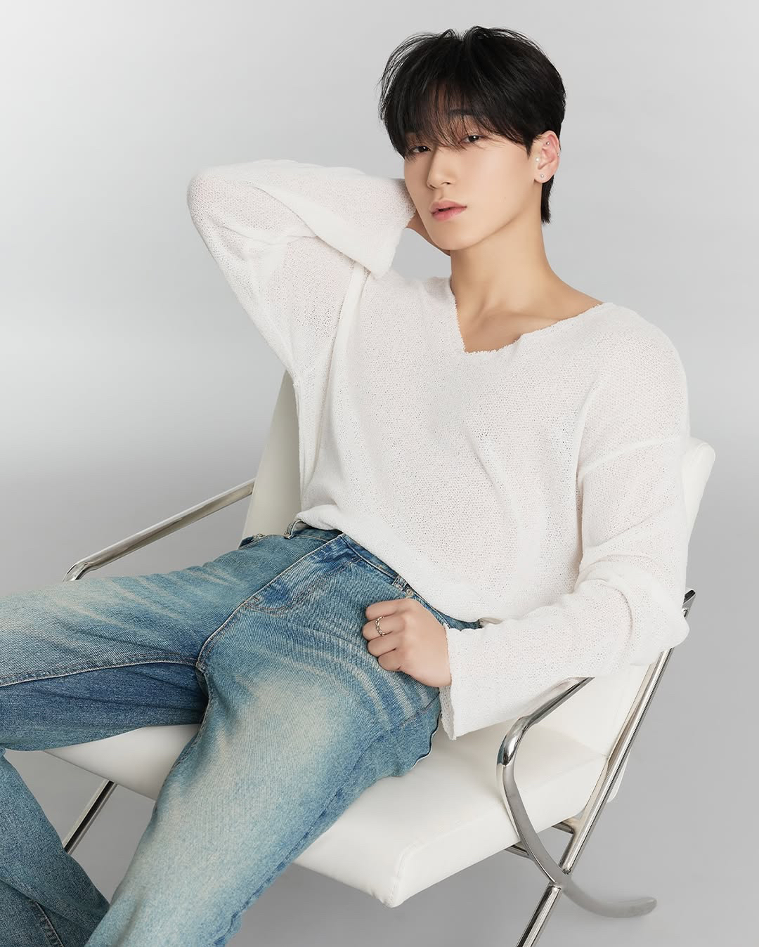 Behind-the-scenes cut of San (ATEEZ)
