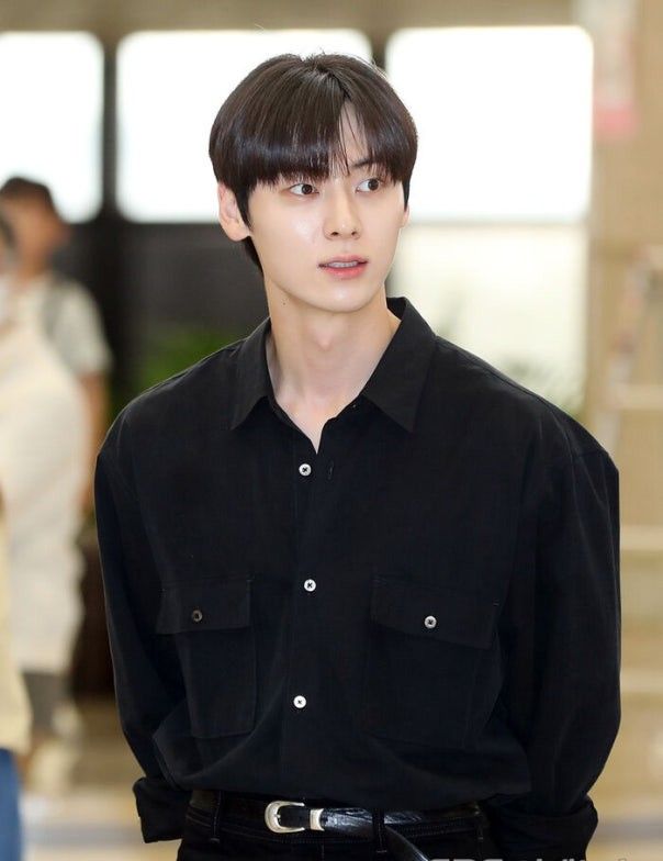 Behind-the-scenes cut of Hwang Minhyun
