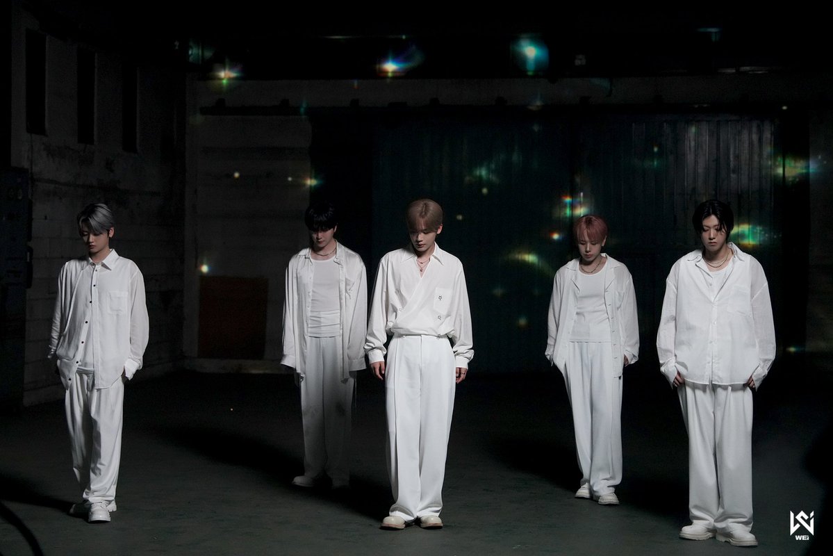 Foto aktivitas terbaru WEi