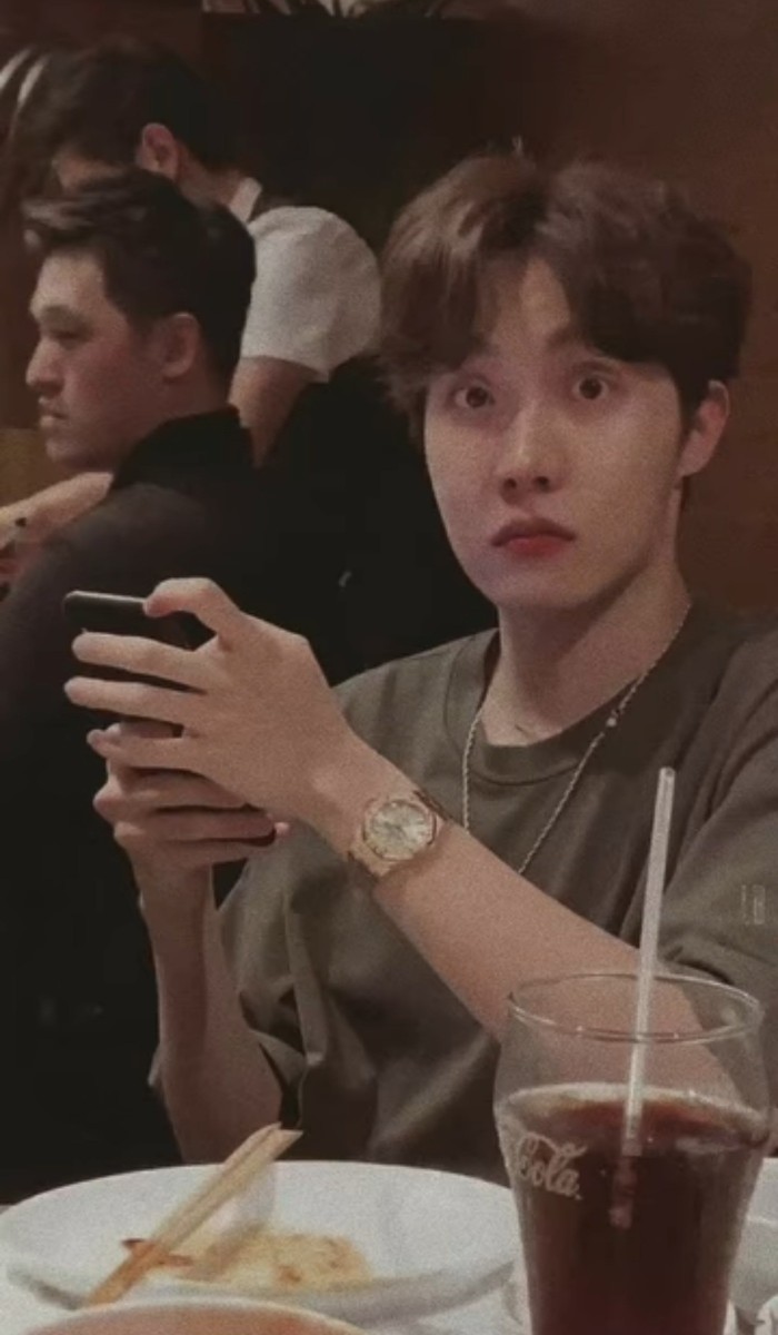 A heartfelt wallpaper shared by j-hope (BTS)'s fans