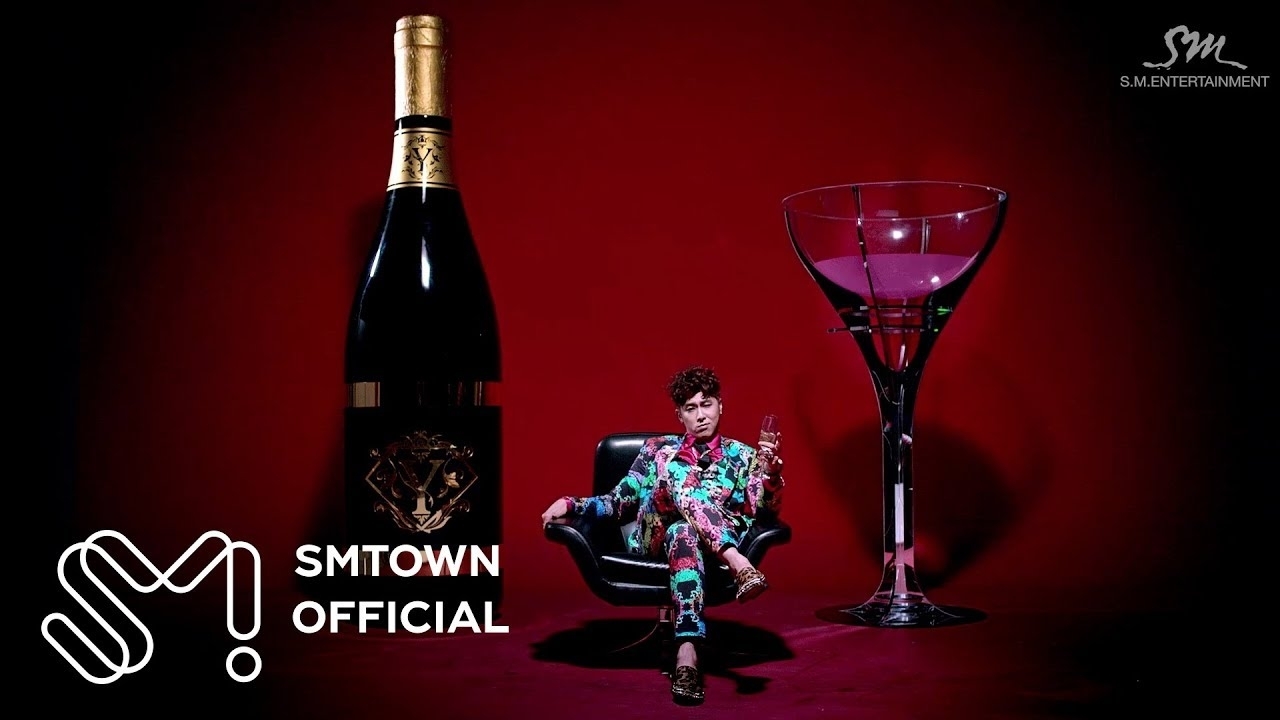 Behind-the-scenes cut of U-Know (TVXQ)