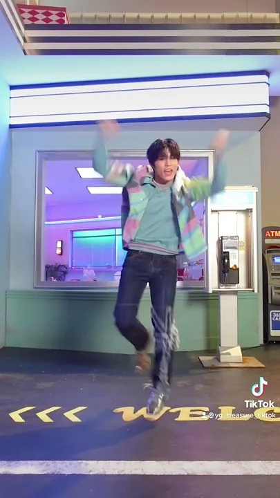 Fan-made special wallpaper for Park Jeongwoo (TREASURE)