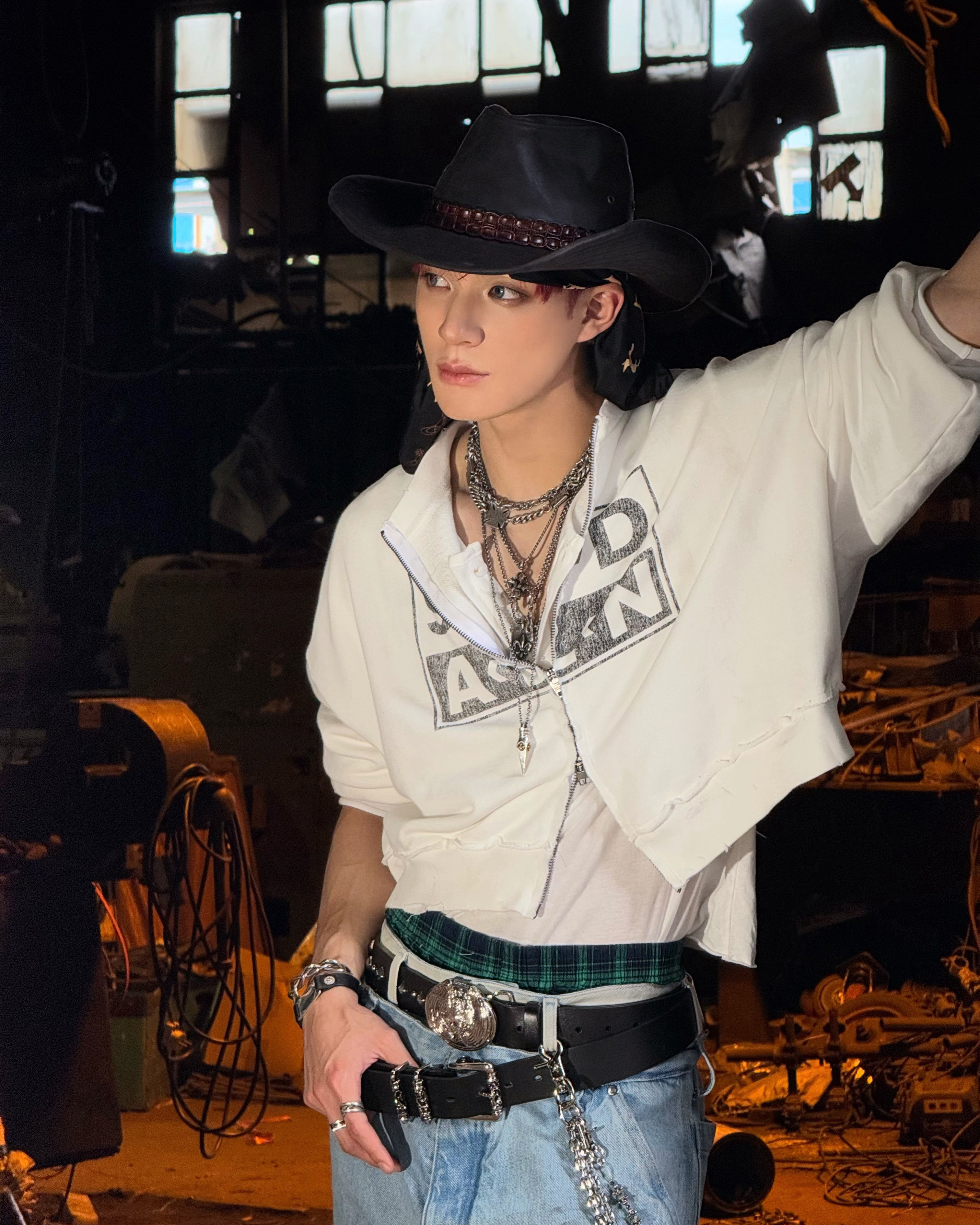 Behind-the-scenes cut of Jeno (NCT DREAM)