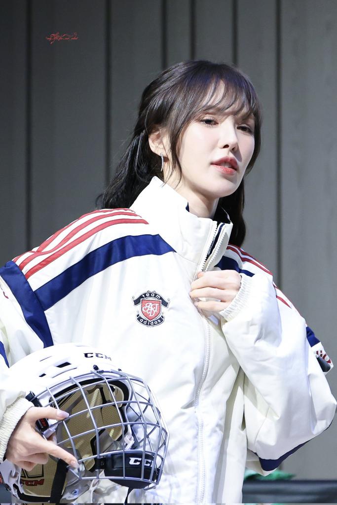 red velvet ユニフォーム　ウェンディ red velvet ユニフォーム ウェンディ red velvet ユニフォーム