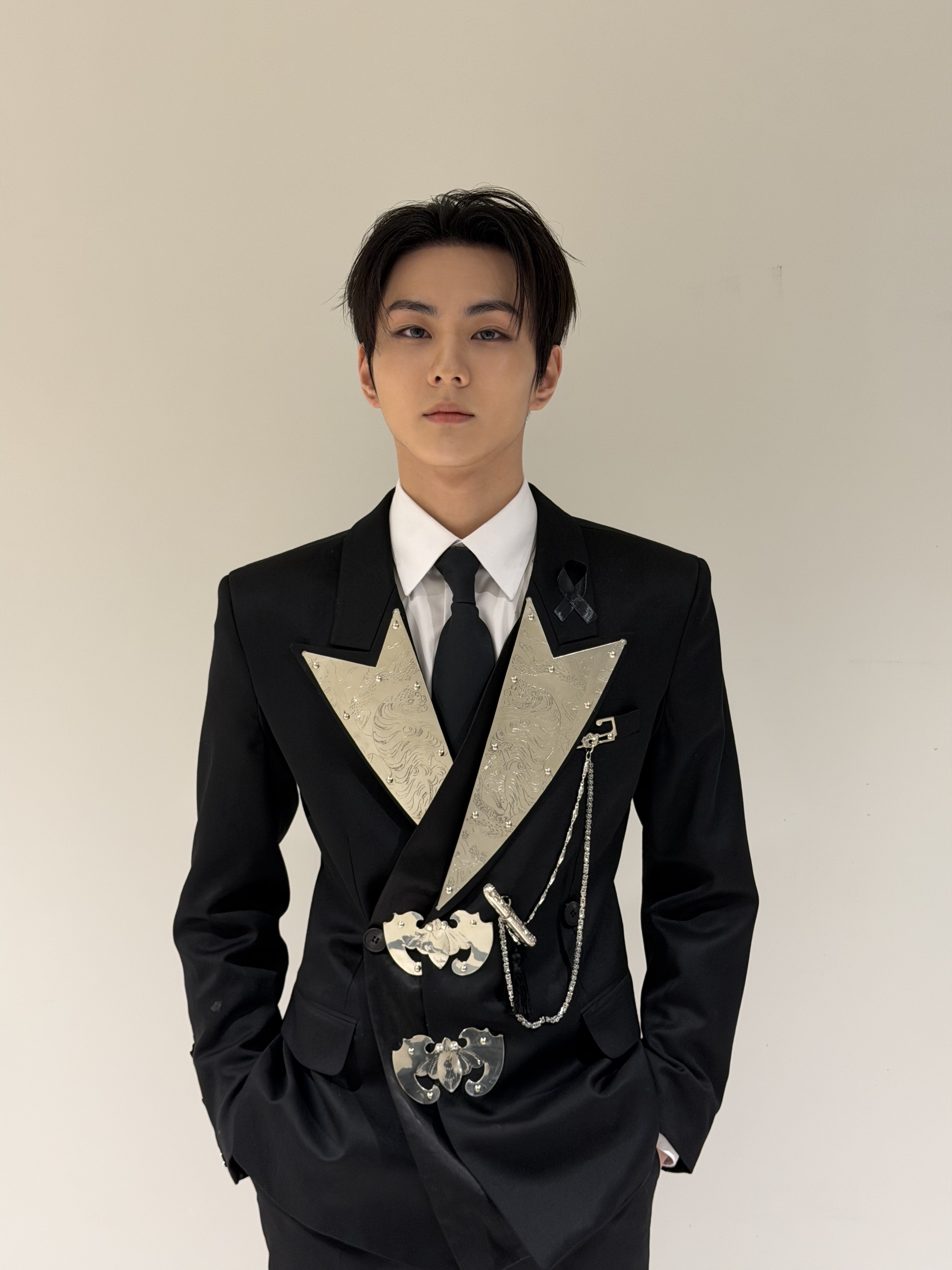 Behind-the-scenes cut of Jungwon (ENHYPEN)