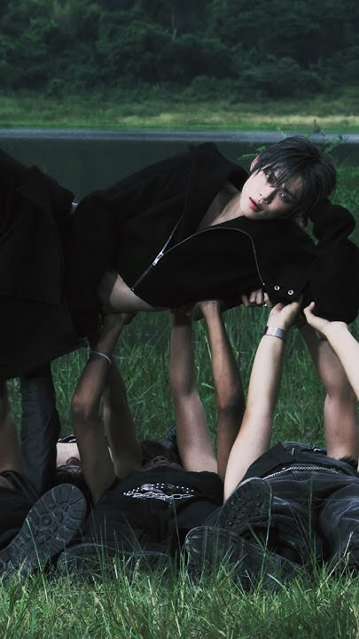 然竣 (TOMORROW X TOGETHER)粉丝亲手制作的特别壁纸