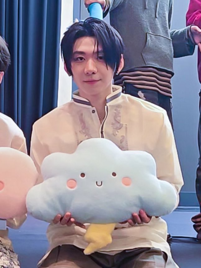 Behind-the-scenes cut of AHOF