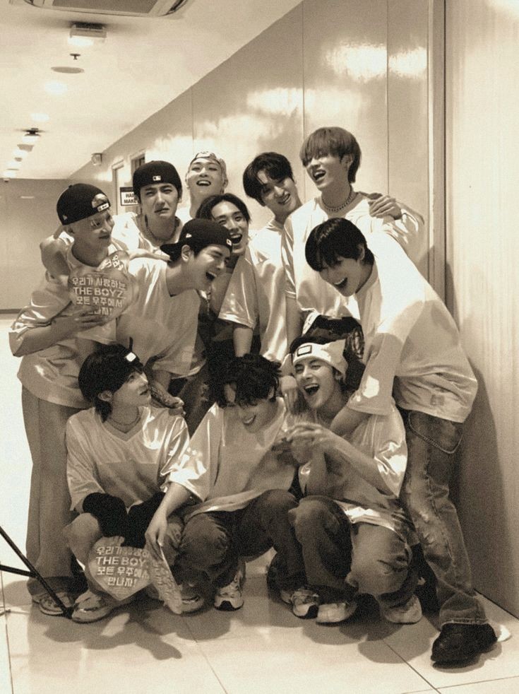 Recent activity shot of Ju Haknyeon