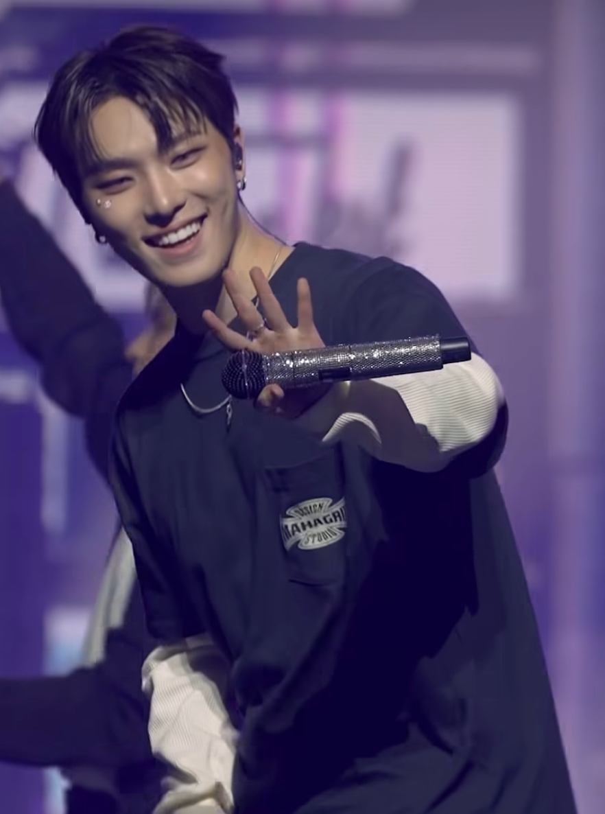 Recent activity shot of Dino (SEVENTEEN)