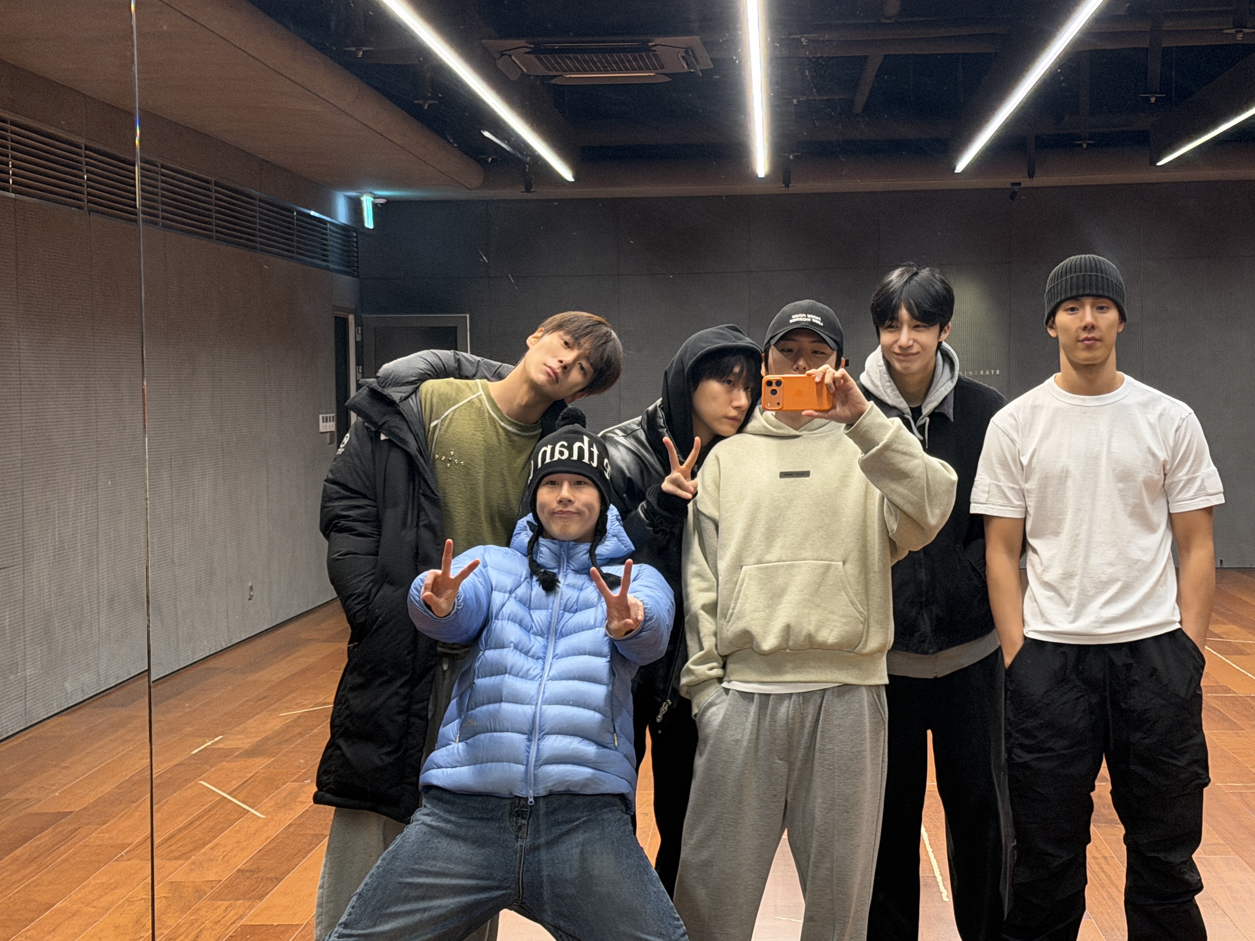 셔누 (몬스타엑스)의 비하인드 컷