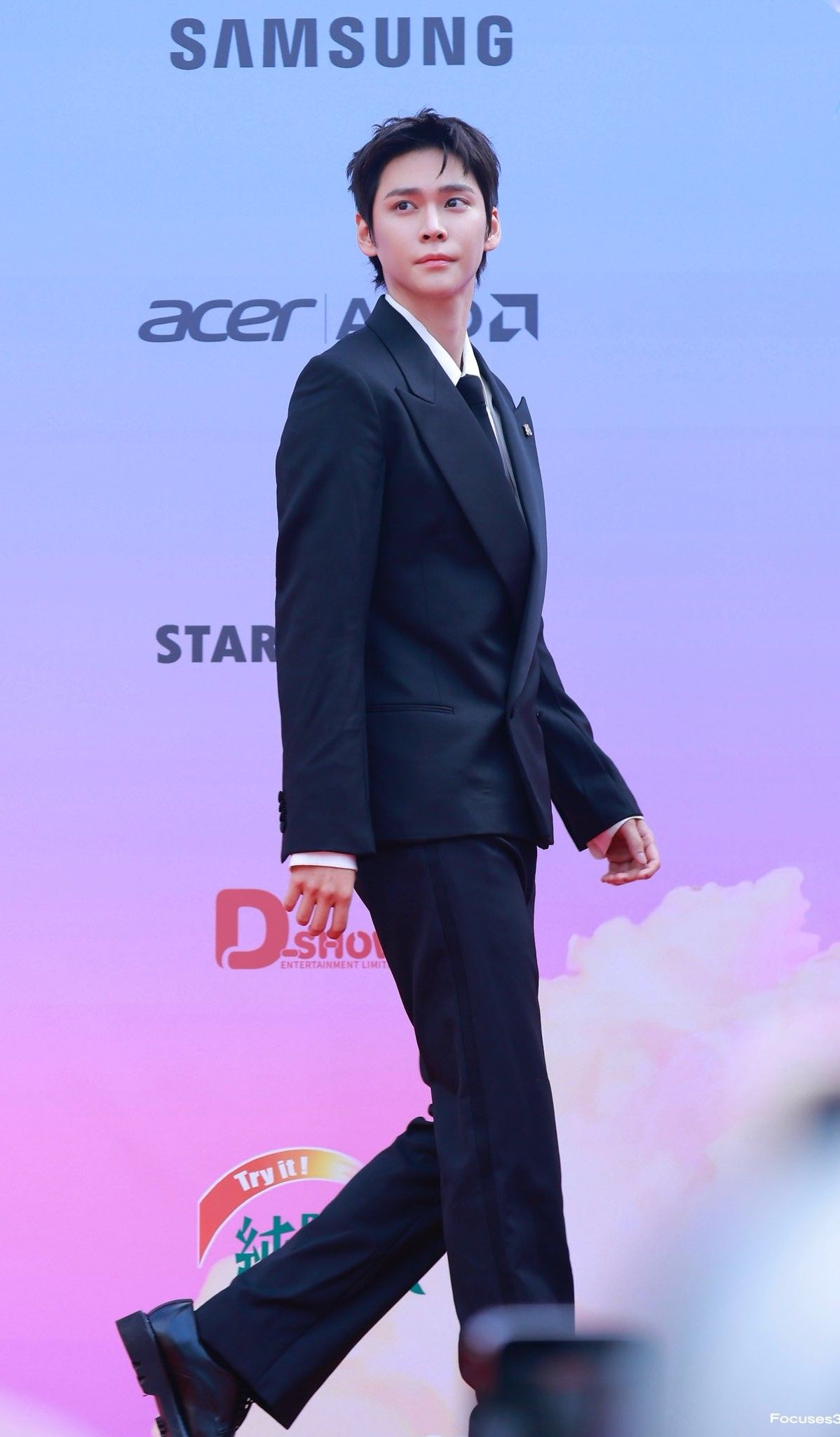 A moment captured by Eunseok (RIIZE)'s fan