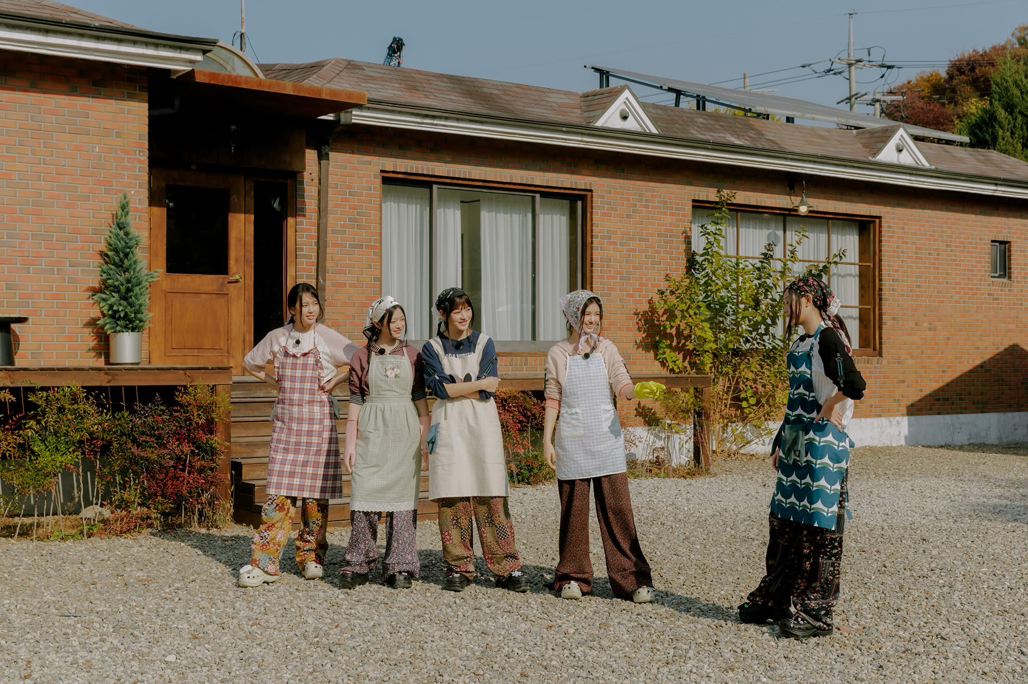 Behind-the-scenes cut of NewJeans