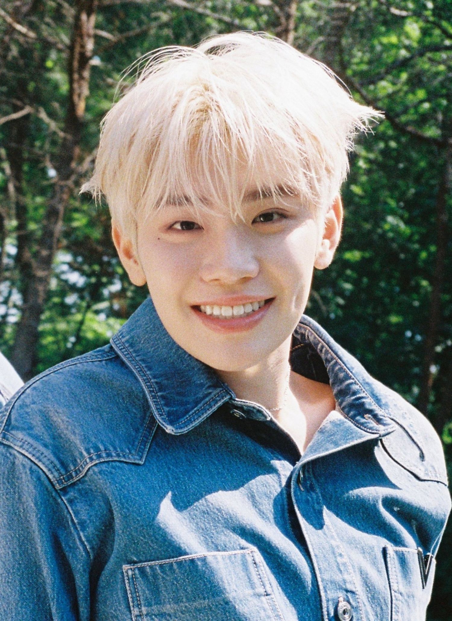 A moment captured by Kim Taerae (ZEROBASEONE)'s fan