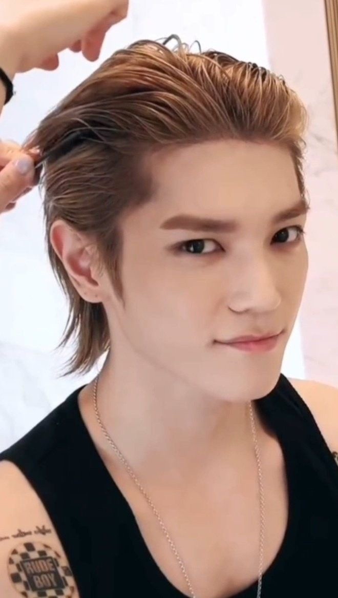 Today's most popular wallpaper in the Taeyong (NCT 127) community