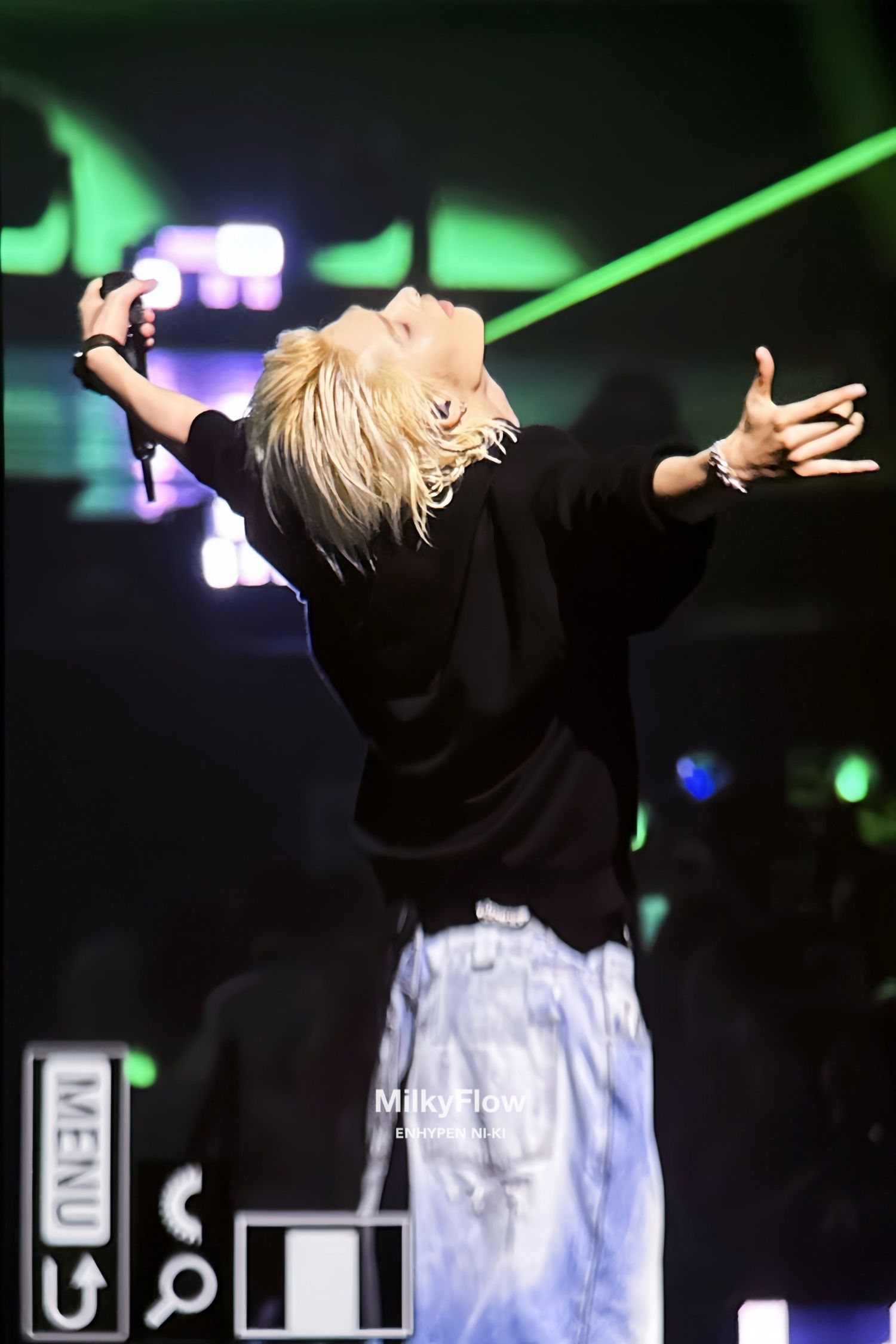 NI-KI (ENHYPEN)的最新照片