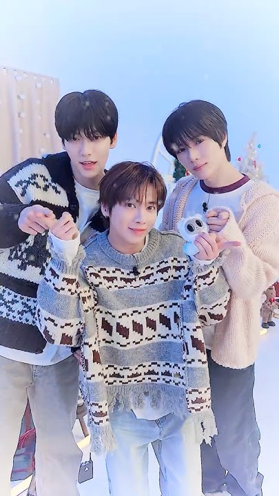 A heartfelt wallpaper shared by TOMORROW X TOGETHER's fans