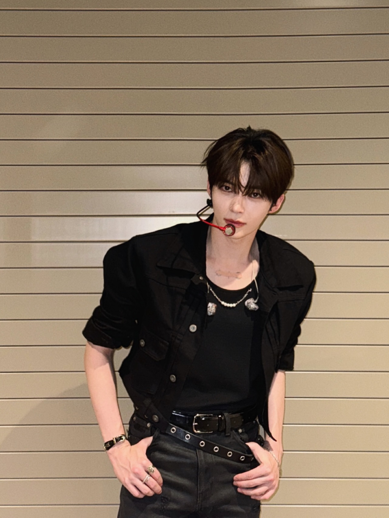 Behind-the-scenes cut of Sung Hanbin (ZEROBASEONE)