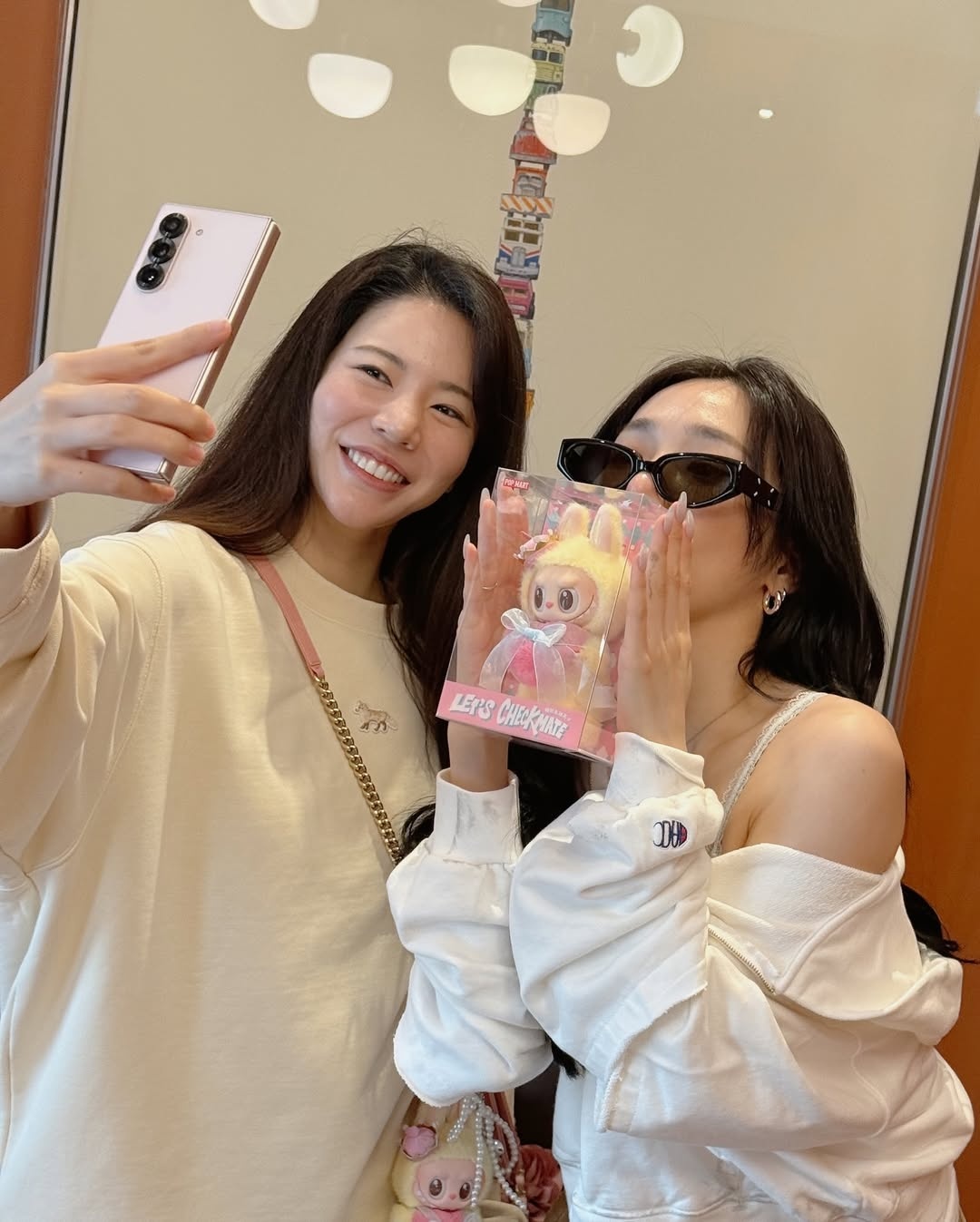 Behind-the-scenes cut of Sunny (Girls' Generation)