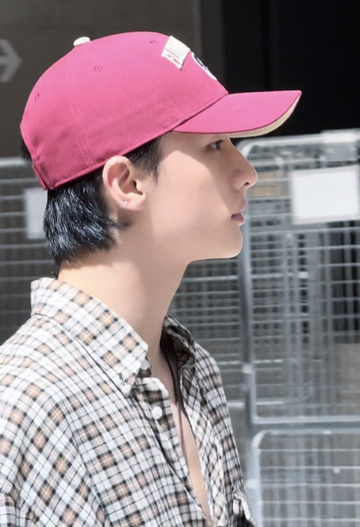 Recent activity shot of Hyunjin (Stray Kids)