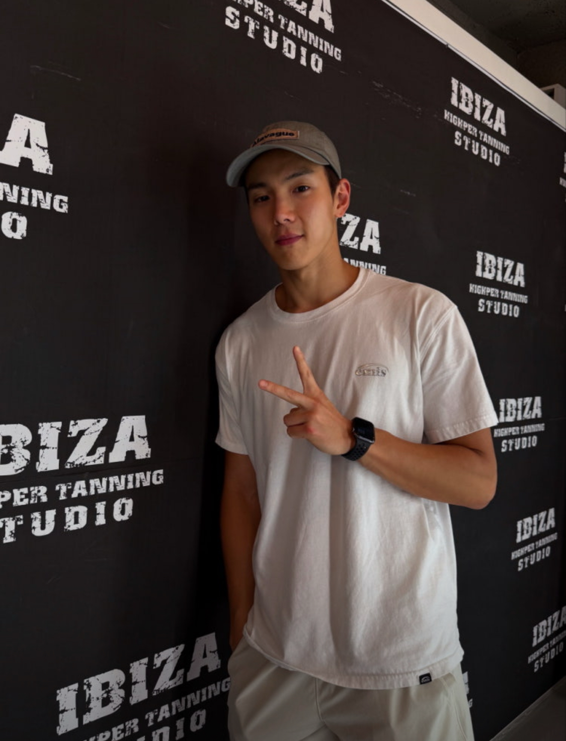 Recent activity shot of Shownu (MONSTA X)
