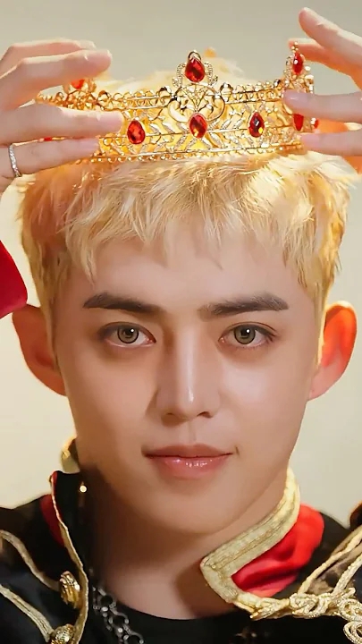 Behind-the-scenes cut of SEVENTEEN