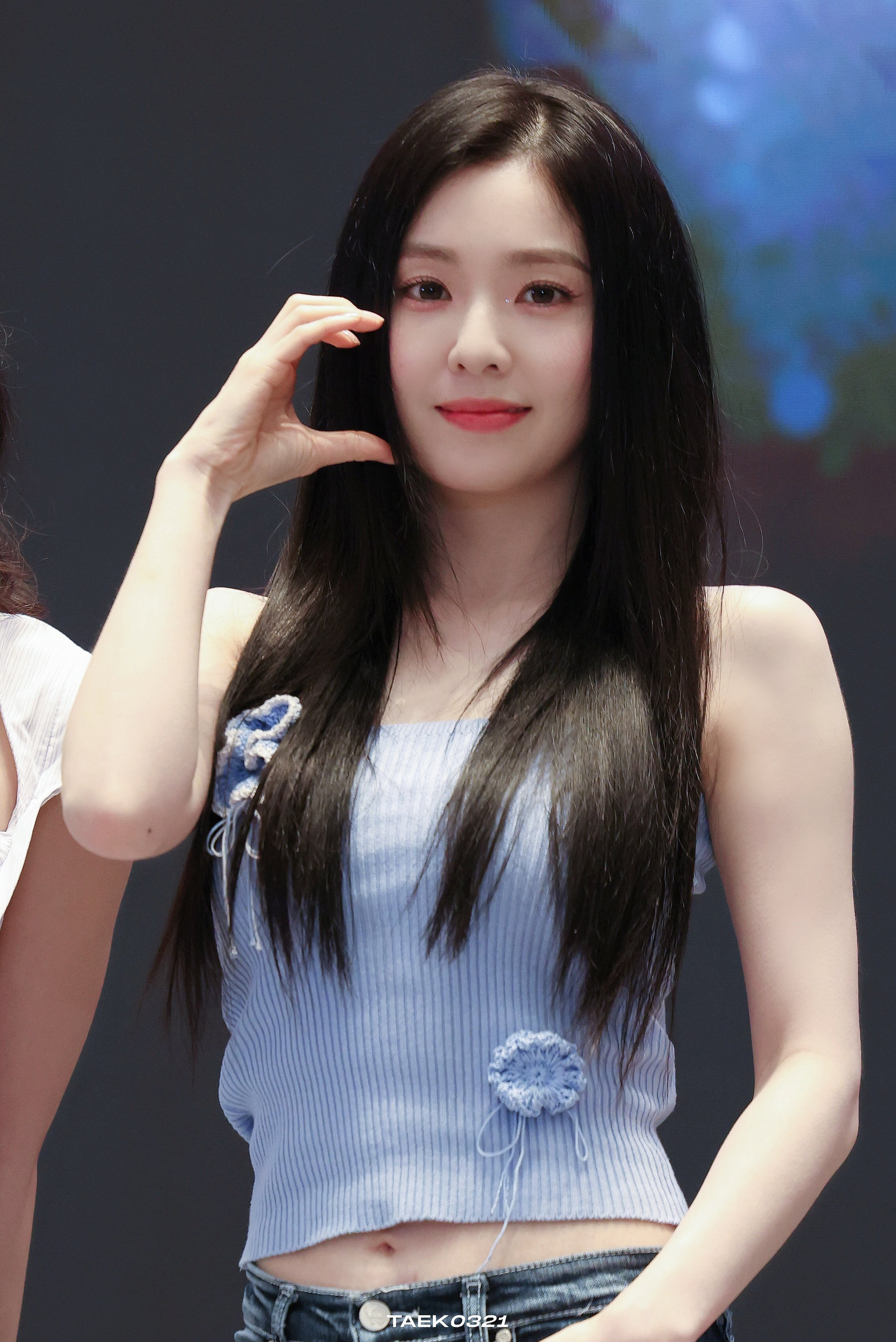 Latest photo of Irene (Red Velvet)