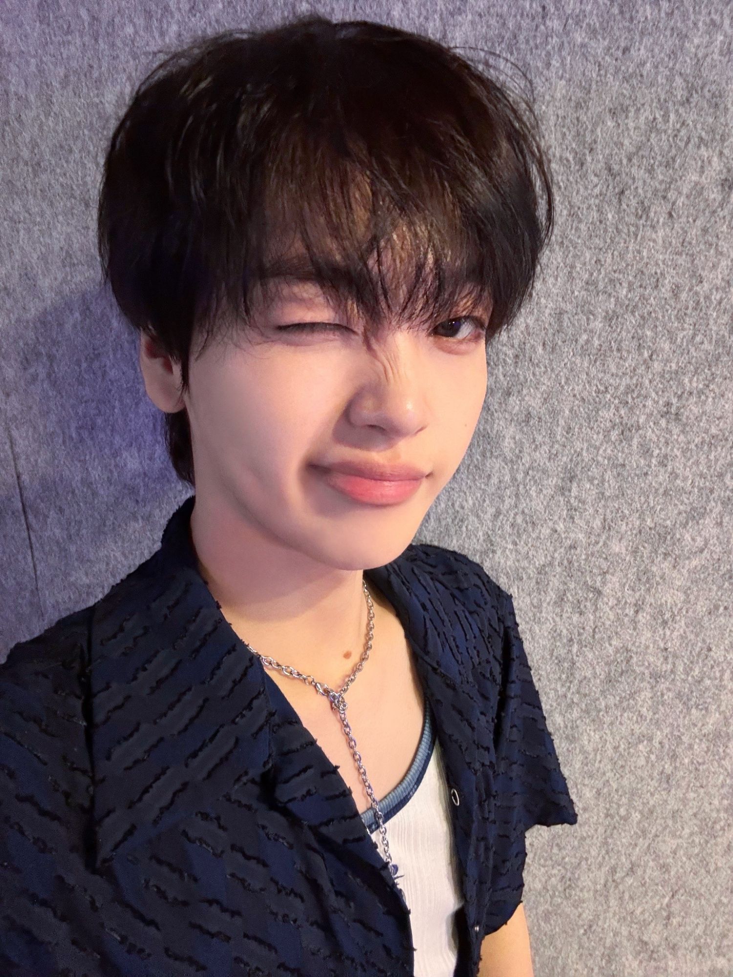 Behind-the-scenes cut of Hyeongjun (CRAVITY)