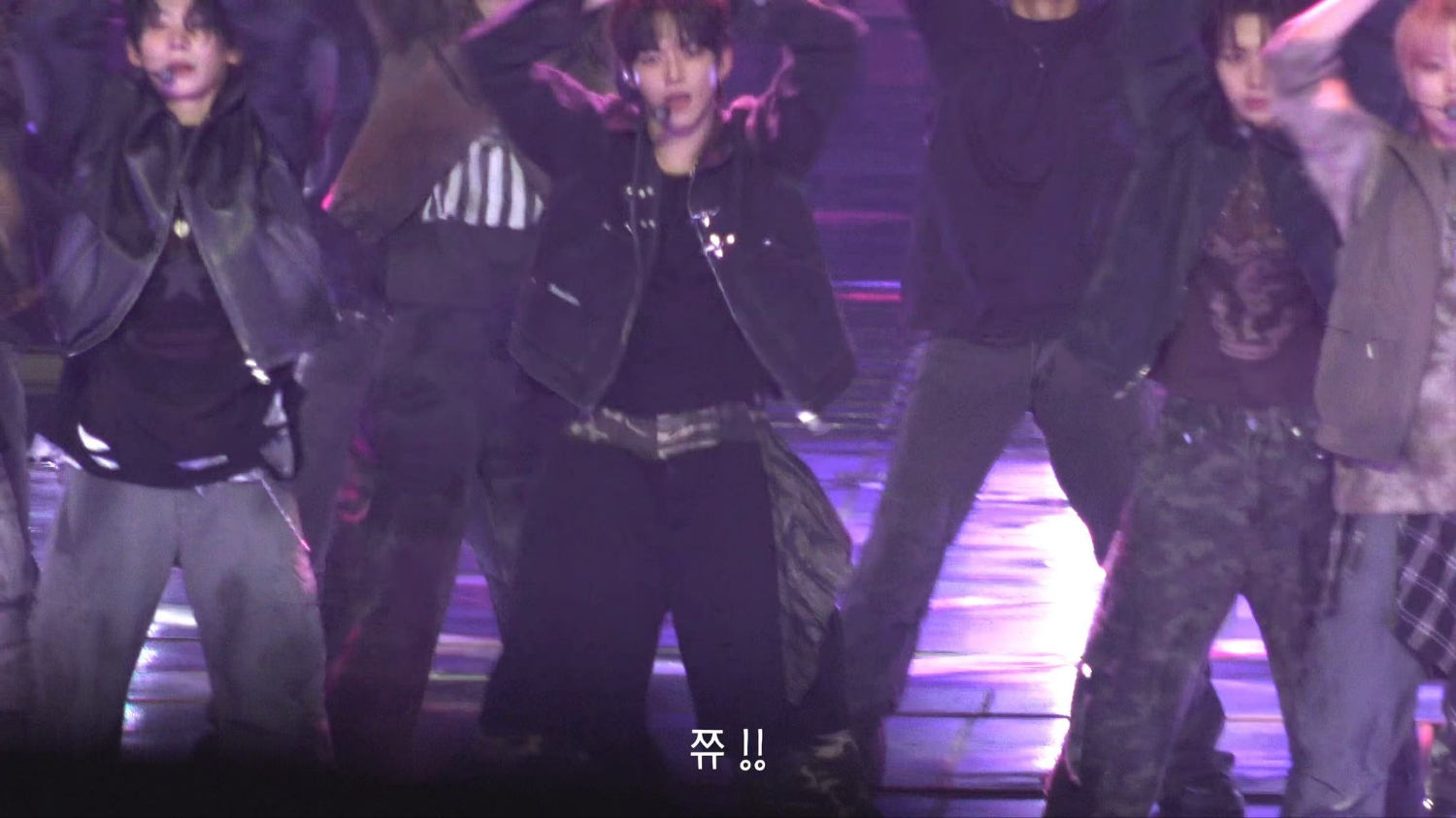 Behind-the-scenes cut of JL (AHOF)