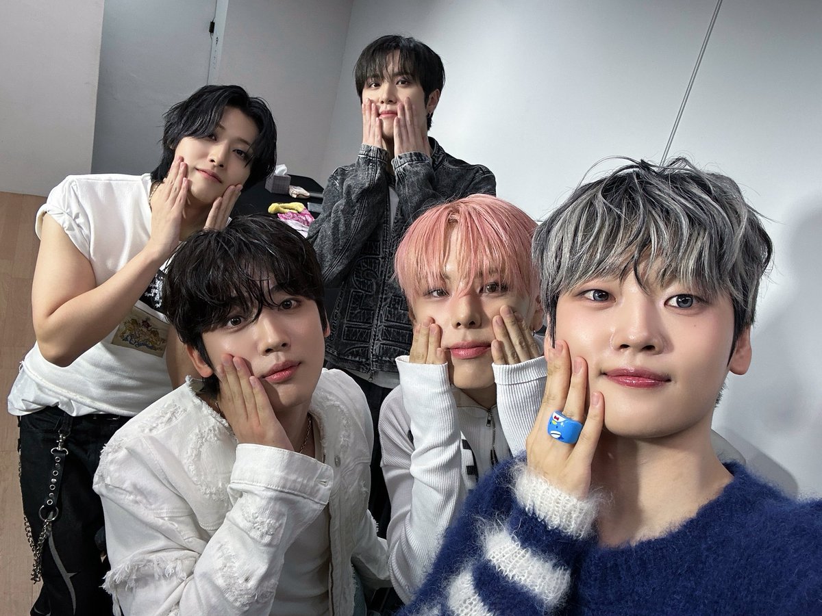 Foto aktivitas terbaru WEi