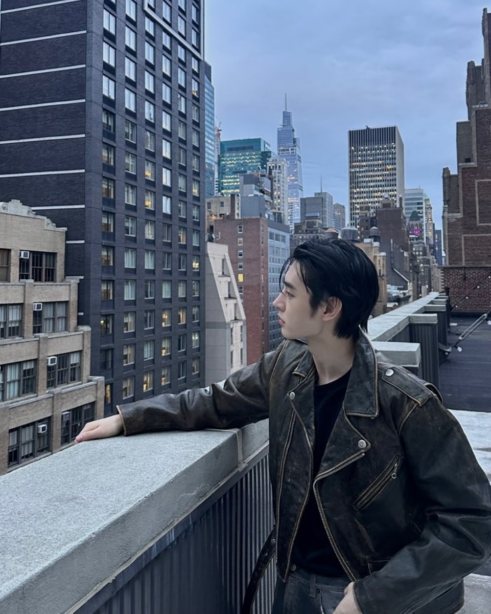 Behind-the-scenes cut of Sunghoon (ENHYPEN)
