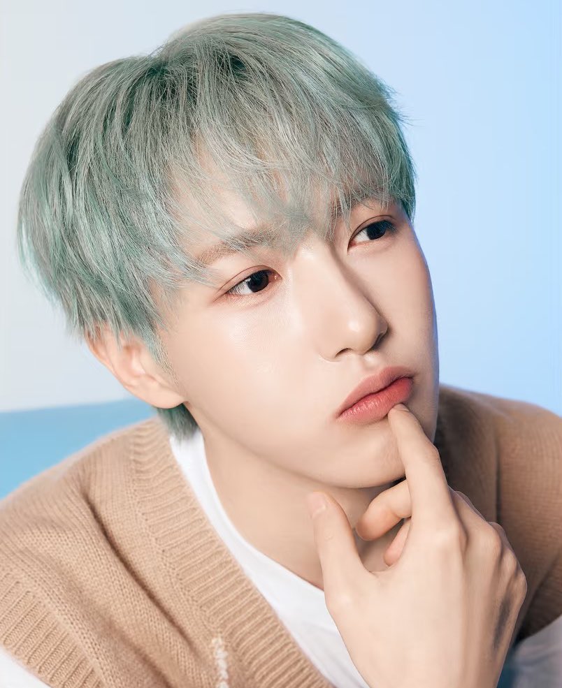 Behind-the-scenes cut of Renjun (NCT DREAM)