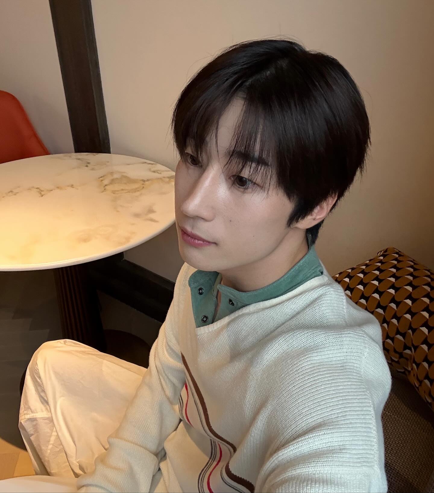 Behind-the-scenes cut of Han Seungwoo